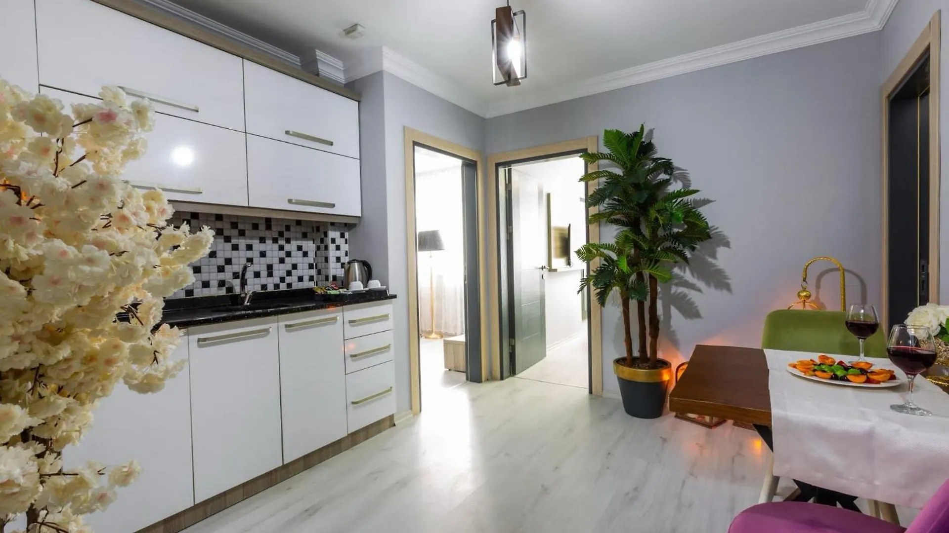 טראבזון Life Suites Apart Hotel טורקיה